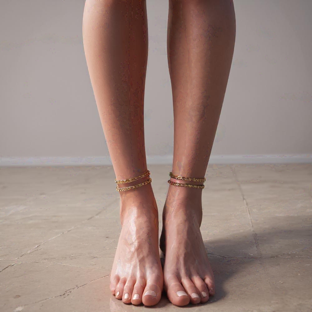 DuskToner's tweet image. #reference #feet #masculine