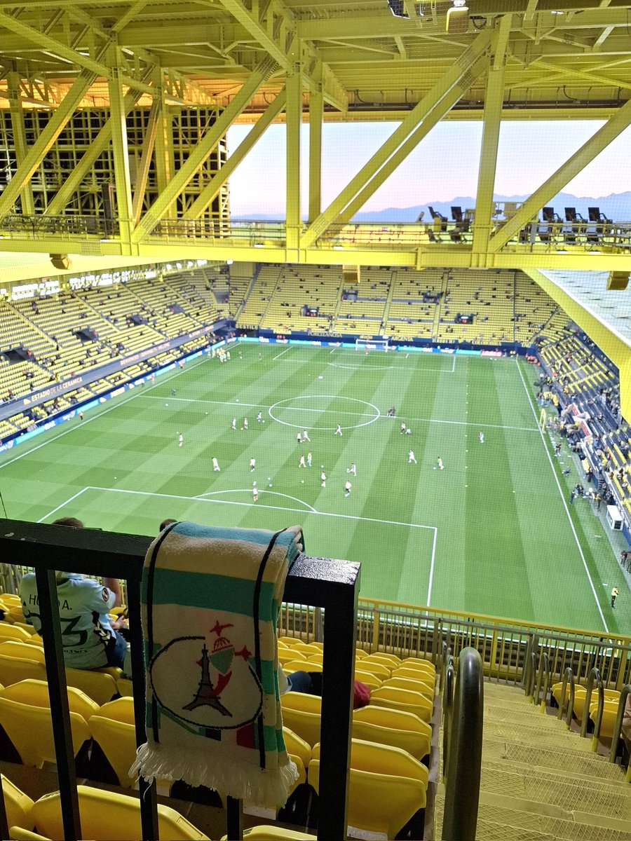lejeunedutrain's tweet photo. 10º e último partido da tempada (9 dos cales foron co primeiro equipo), un récord persoal.

E 5 países visitados (🇨🇭 🇭🇷 🇧🇬 🇷🇸 🇩🇪) !

GRAZAS @RCCelta https://t.co/vN6Ysz1T8h
