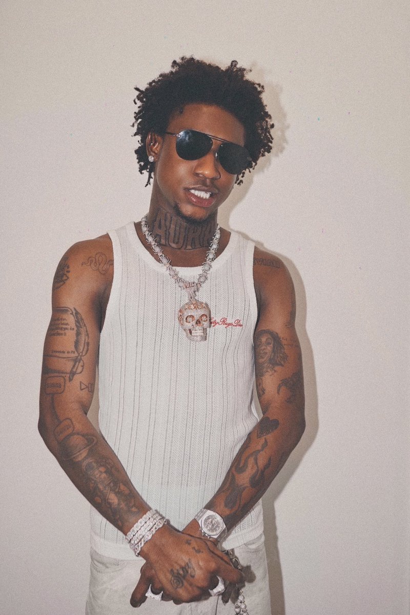 𝗔𝗟𝗕𝗨𝗠 𝗧𝗔𝗟𝗞𝗦 📀 tweet media