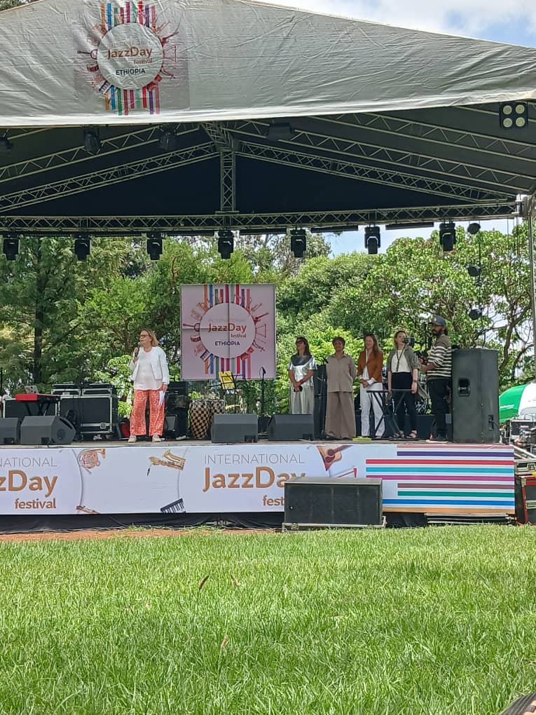 BelgiumAddis's tweet photo. What a beautiful day! 🌞🎉 Inspiring speeches, kids playing, and a mix of EU &amp; Ethiopian music celebrating 120 years of Ethiopia &amp; Belgium! 🇪🇹🇧🇪✨ Delicious Belgian waffles,Beer, food ice cream, and amazing photos from EU &amp; AU artists! 🍦🎶  #ETBE120 #CulturalCelebration https://t.co/4o020kJlbR