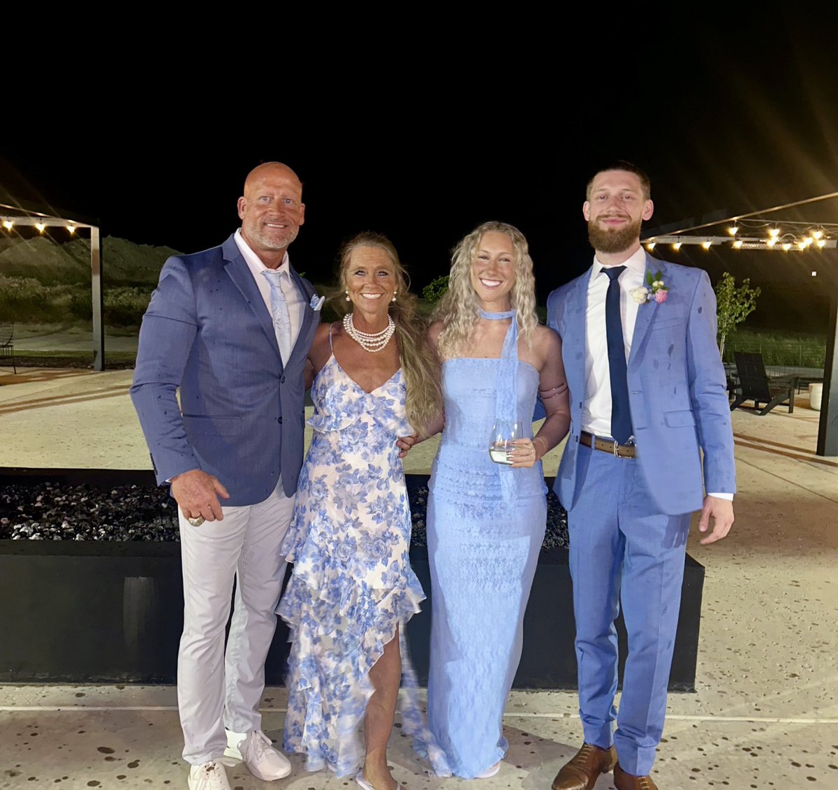 RussHeidiSLC's tweet image. Wedding Season!! Fun Night in Texas….#DFW @CPhil00 @carsynphil @hphillips0002