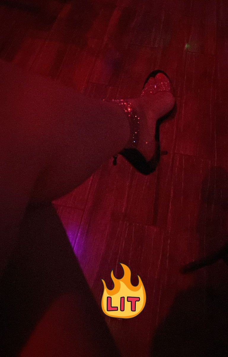 AA646BC's tweet photo. Anoche Alexa se fue de putita, hizo muchos privaditos 😈🔥 https://t.co/XgWvlczH4m
