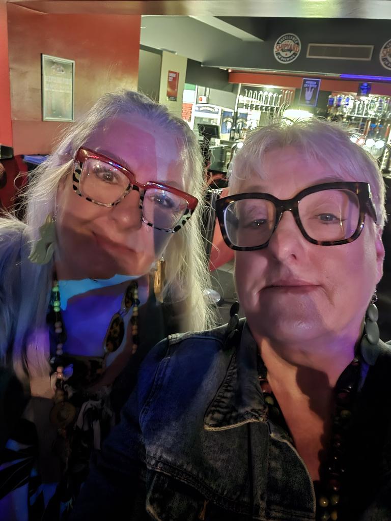 noddy63's tweet photo. At The Robin 2 Bilston..watching the legends that are Focus. Brother in law is forever in my debt for getting this photo with Thjis Van Leer. https://t.co/nD0EC3h7mO
