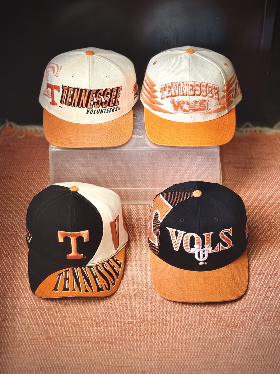 Winners choice raffle happening on my vintage Vols page today, fun way at obtaining one of our rarest hats on the market for a nominal entry fee 🫱🏻‍🫲🏼