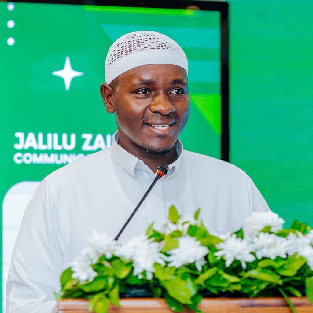 jaliluzaid's tweet photo. الحفل الختامي لبرنامج العلمي المكثف لخريجي المرحلة الثانوية من المدارس الحكومية

GRADUATION CEREMONY OF THE INTENSIVE ISLAMIC STUDIES COURSE

FOR FORM FOUR GRADUATES 🎓 https://t.co/QmC9kTGFZL