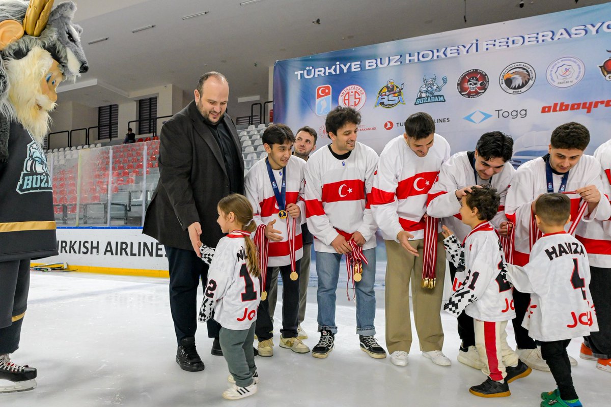 Buz Hokeyi Federasyonu tweet media