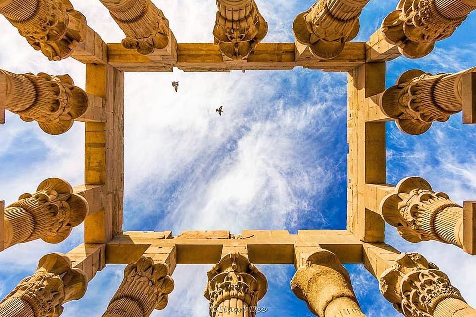 UsamaAbdulla7's tweet image. جمال العمارة في مصر قديماً 
تيجان الأعمدة ب كشك (مقصورة) تراجان
 معبد فيلة 😍🇪🇬 
أسوان 
Philae Temple
#Egypt 🇪🇬