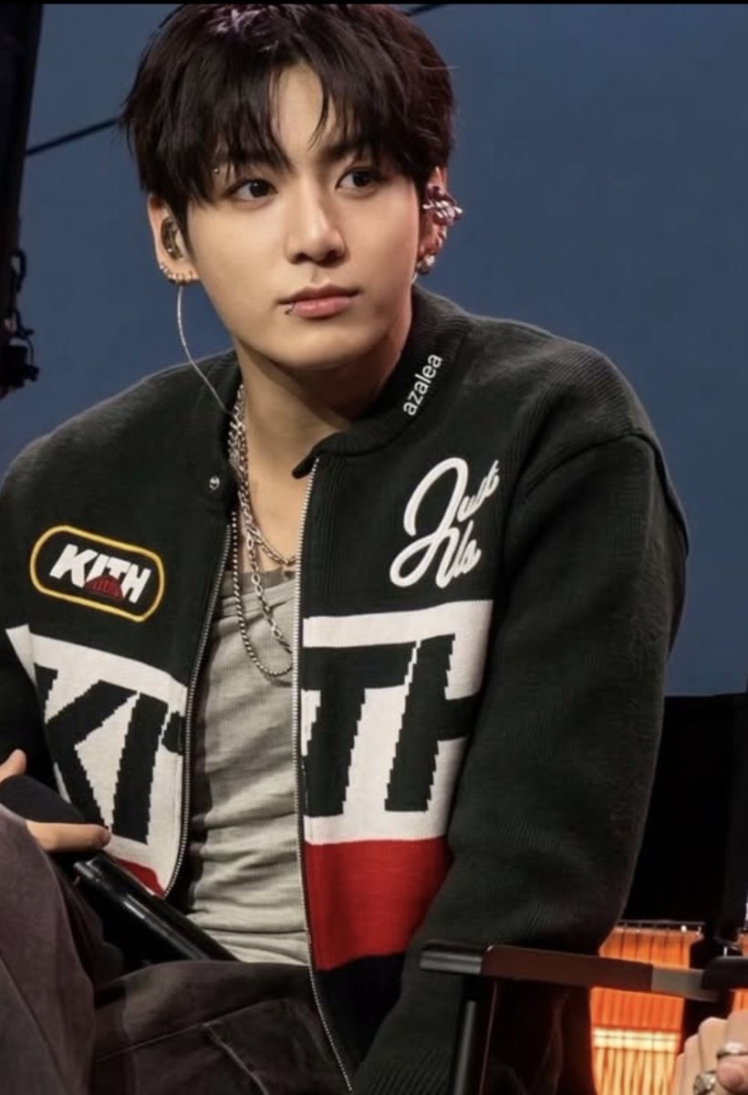 to72258785's tweet photo. 정국아 곁에 있어줘서 고마워요.
내가 얼마나 더 버틸 수 있을지 모르겠어.
내 삶은 정말 힘들어요.
당신과 사랑에 빠진 건 제게 가장 행복한 일이에요.
네가 행복해하는 모습을 보면 나도 행복해.
저를 위해 해주신 모든 일에 감사드립니다.
당신은 원하는 모든 것을 이룰 것입니다.
제 왕 사랑합니다 https://t.co/5iV6PZJZba