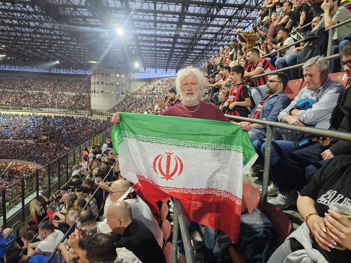 Mick Wallace tweet media