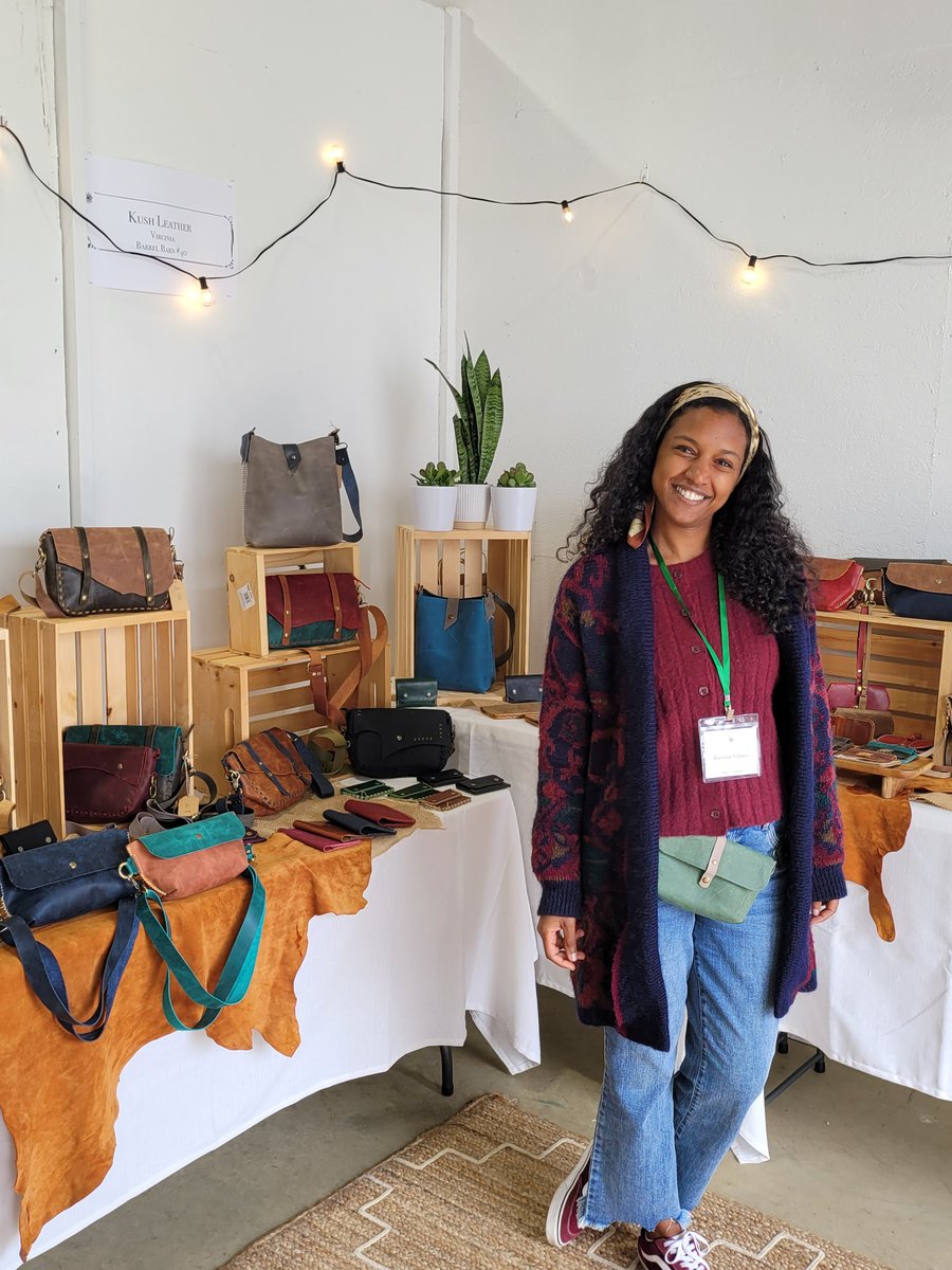 RKWDC's tweet photo. Today is the final day of the Old Line Market spring market in Poolesville, Maryland — but you still have time to join my friends at The Leisure Connoisseur, Kush Leather, Katie Anne Jewelry, Behind the Bark Woodcraft, and others before things wrap up! https://t.co/xSvYpPMjBT