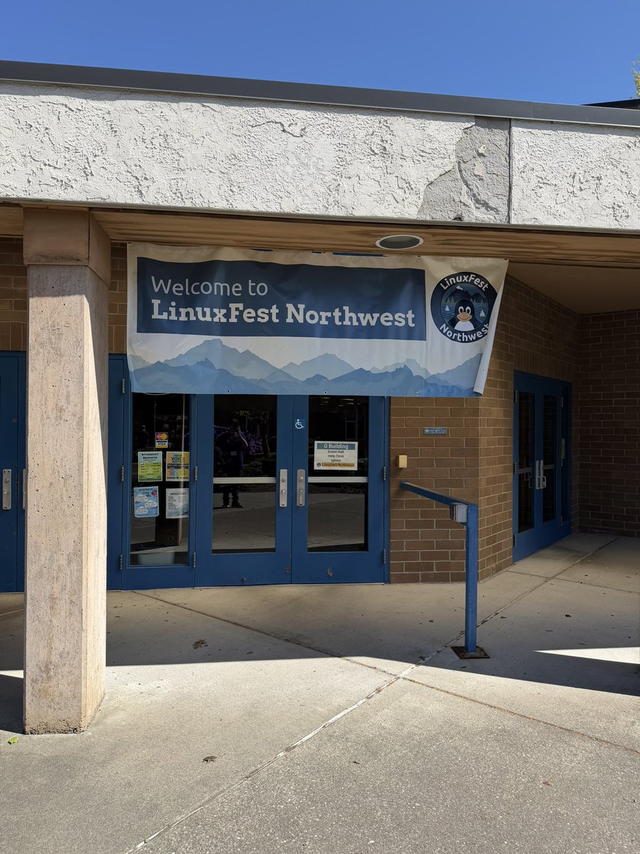 VictoriaMetrics's tweet image. Last day at @lfnw in #Bellingham! 🎉

Grab some #swag 🎁 and come chat about #metrics, #logs &amp;amp; #traces 📊📜🔍

At 2 PM PST, our software engineer Mathias Palmersheim takes the stage, 
🎤 Better Together: Using #Observability Tools for #SIEM and #Analytics. 

Don’t miss it! 🚀