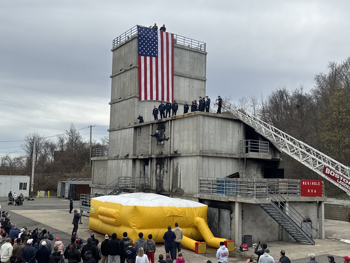 Boston Fire Dept. tweet media