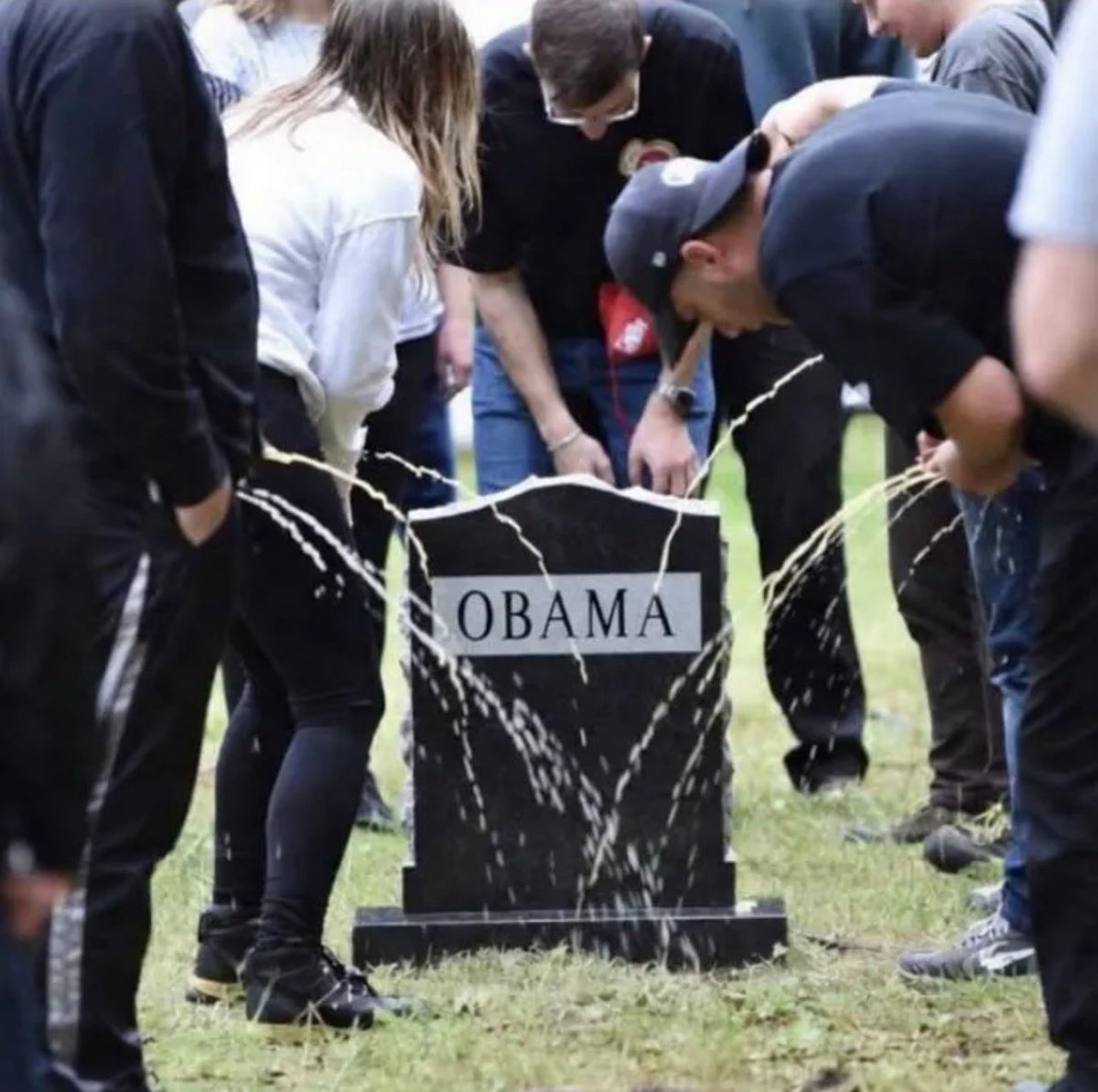 TRUTH TELLER tweet media