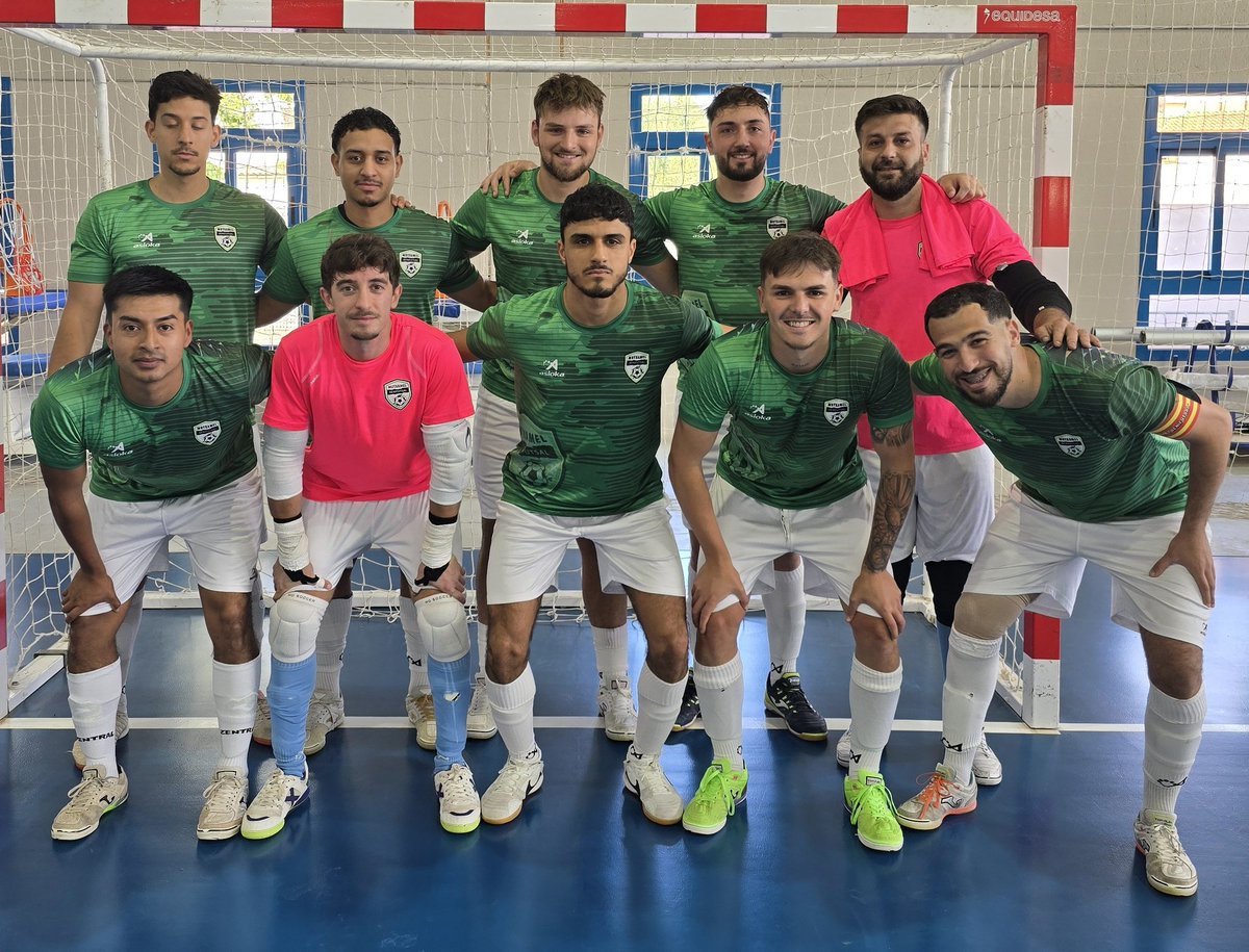 BenimagrellC's tweet photo. CRONICA 3°DIVISION 
El primer equipo cayó 5-6 ante Alfaz del Pi en un partido muy igualado y bien luchado. El equipo compitió hasta el final, pero pequeños detalles marcaron la diferencia. Buenas sensaciones y aspectos a seguir trabajando. https://t.co/LGotzeVitT