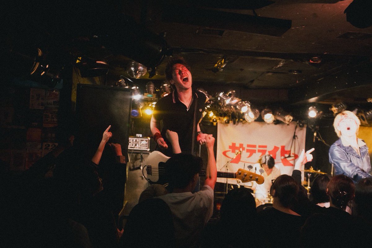 sid_mutsu's tweet photo. 2025 4.26 新宿marble
真紅の青リリースツアー
BLUE OF CRIMSON TOUR FINAL

本当にありがとうございました。
くっつくパピー
hotspring
きてくれた皆さん
本当に大好きです！！！

これからもサテライトをよろしくお願いします！ https://t.co/3n3kuUoovp
