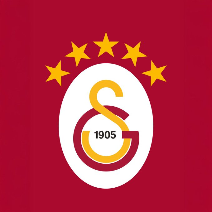 kriptokiba's tweet photo. Galatasaraylı değilim ama şampiyonluklarını tebrik ediyorum. Artık kesinleşti sayabiliriz. 

Maçta haksızlıklar vardı ama iki tarafa da yapıldı. Asıl mesele hakemlerin ve ve VAR odasının aldığı kararların birçoğunda genel anlamda yanlışlıklar olması. Bu yanlışları sadece derbilerde değil, her maçta görüyoruz.

Artık yabancı hakem uygulamasına geçilsin ve ülkemizdeki vasat altı hakemlerin yersiz kararlarından kurtularak kaliteli ve seyir zevki yüksek bir lig izleyelim.