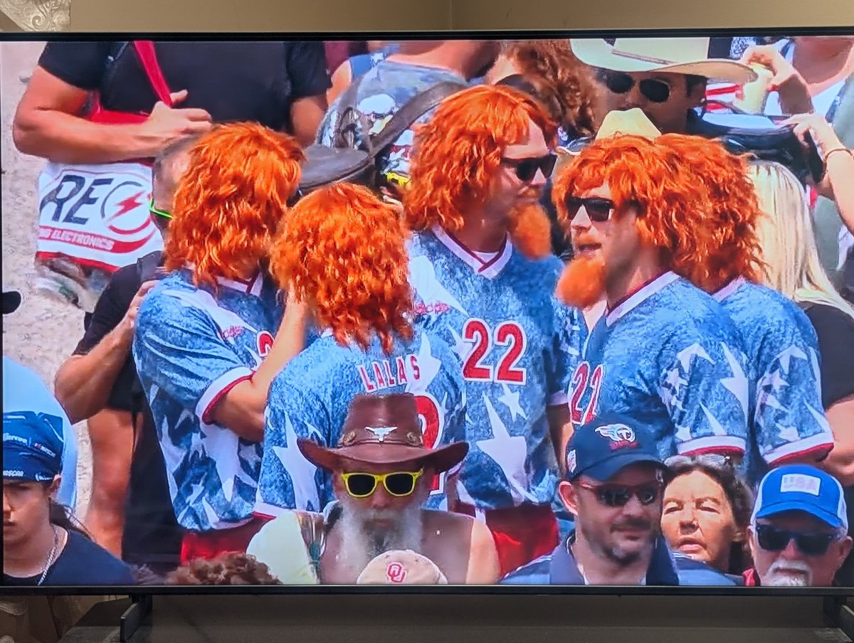 bobby_baggs's tweet photo. @AlexiLalas @TALLADEGA https://t.co/B2wCNgPSb9