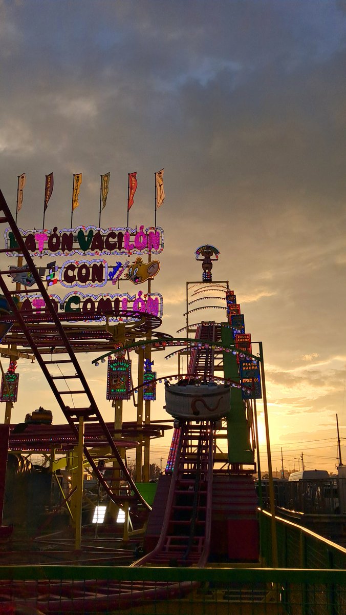 Atardecer sevillano. 
#FeriaSevilla26