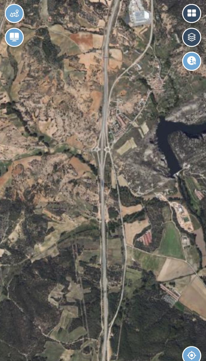 Bonus Track 2.

Aunque falte media A-15 (todas las infraestructuras del hilo están operativas en el 100% de su longitud), la A-15 Medinaceli-Soria (conexión de Soria con Madrid) también ha sido prioritaria a la conexión de Soria con otras ciudades de su autonomía, ZGZ y Logroño.