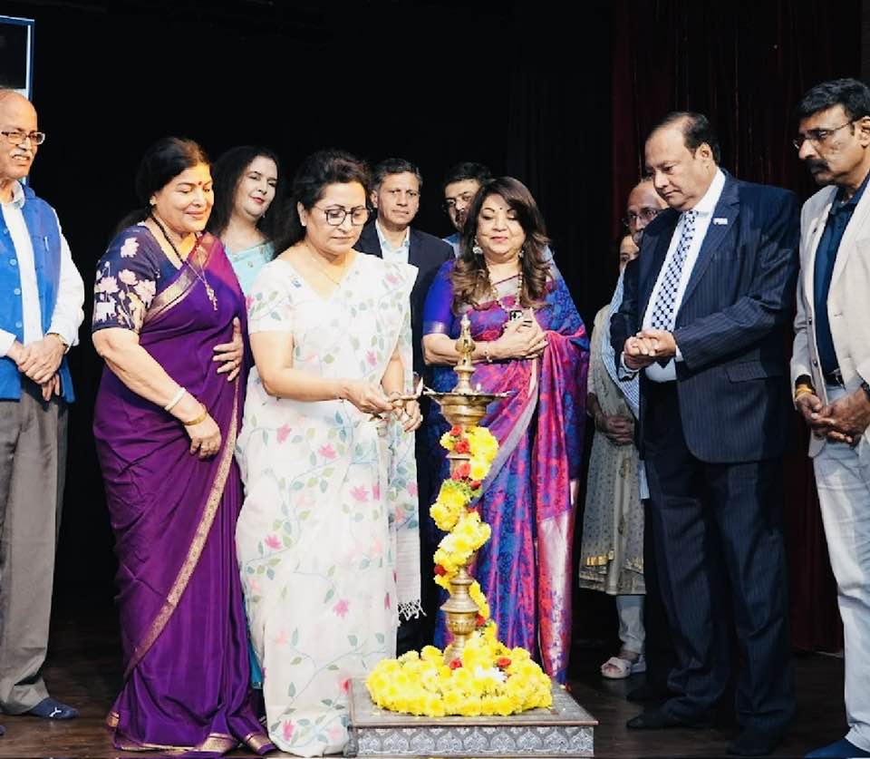 rotary3192's tweet photo. DG Prof. Elizabeth Cherian at the 3rd Edition of the RCB International Film Festival, held at Bharatiya Vidya Bhavan, showcased an inspiring lineup of films while placing a special focus on “Careers Behind the Camera.” https://t.co/mhz7BrBbs5
