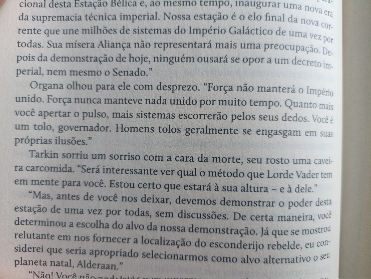 homens tolos geralmente se engasgam em suas próprias ilusões