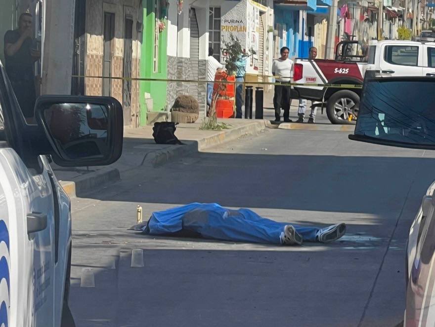 JALISCO ROJO tweet media