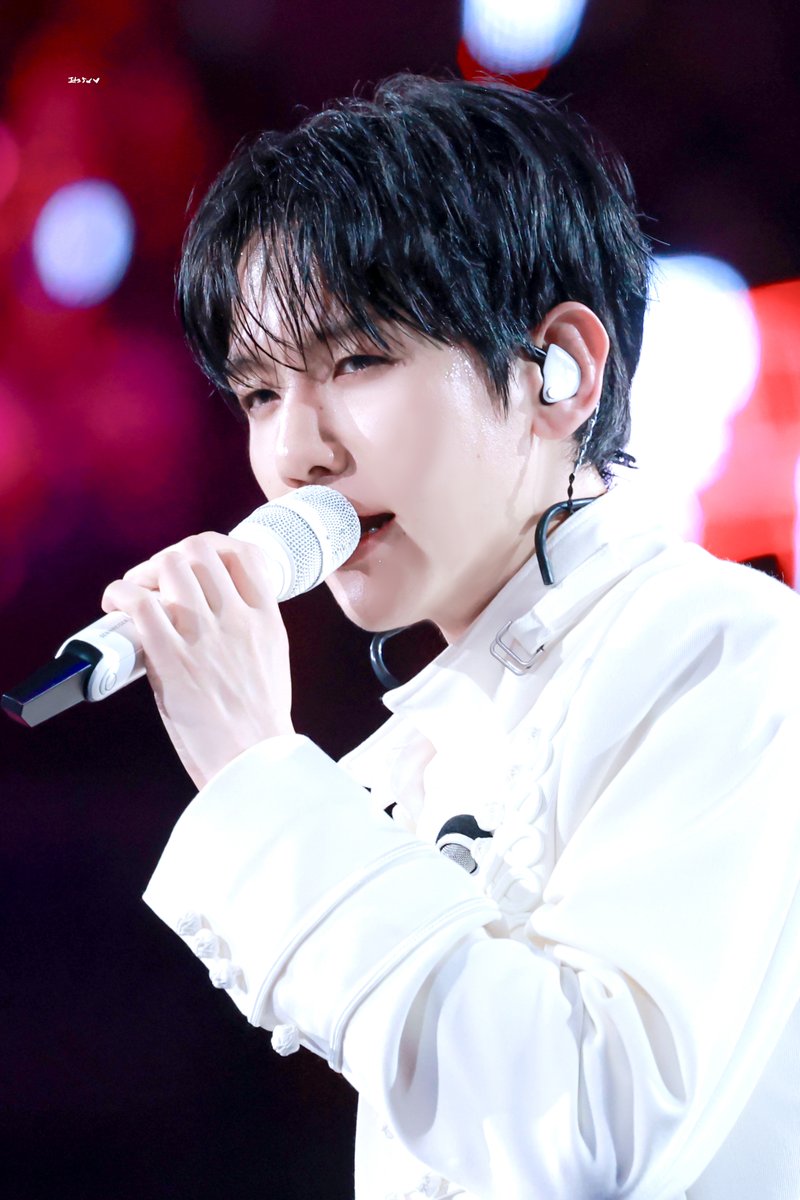 Its5o6's tweet photo. 260426 #백현 #BAEKHYUN
@B_hundred_Hyun https://t.co/UdrfhDw2QW