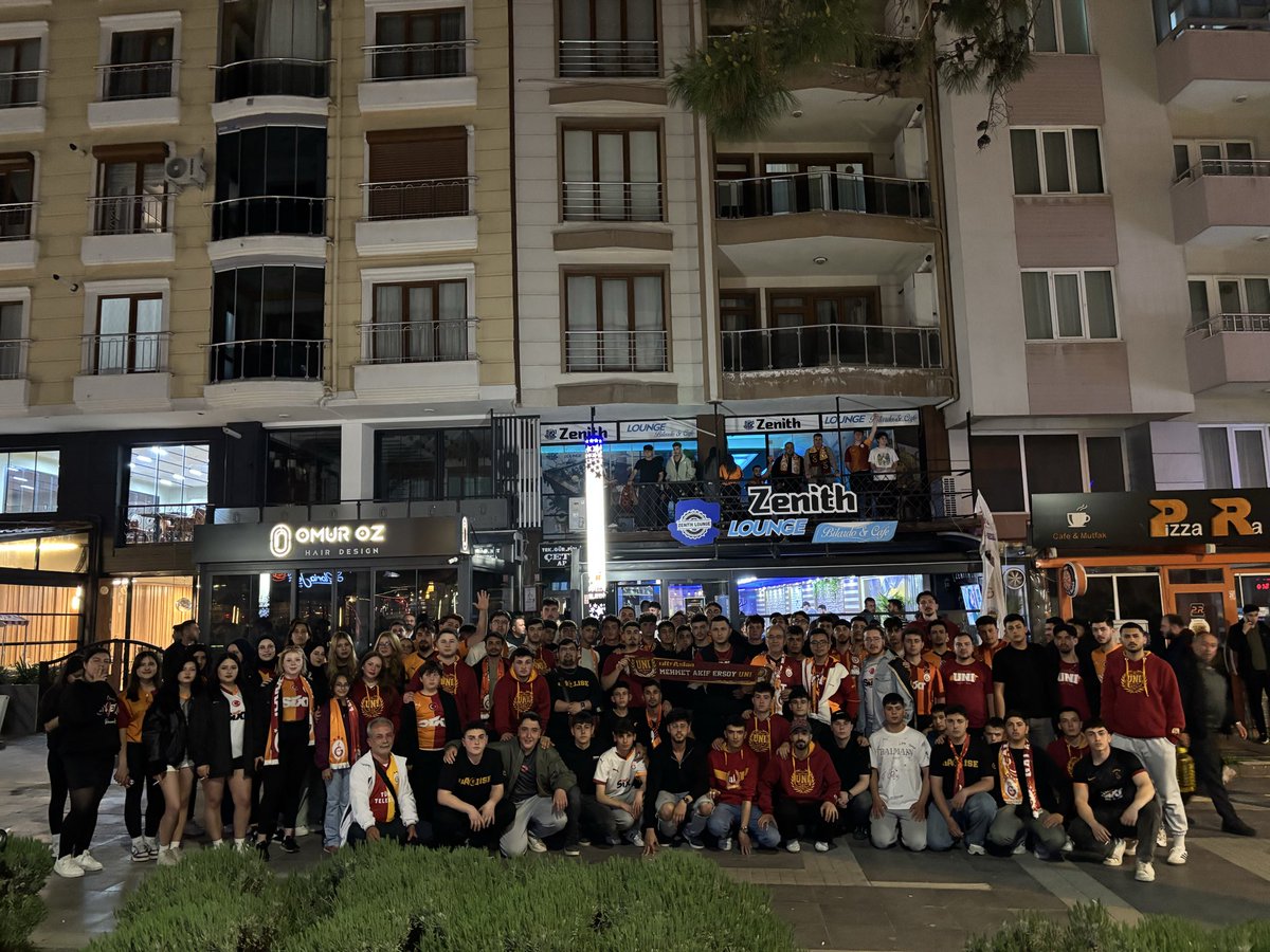 26.04.2026| GALATASARAY’ımız-fb

*SARIYLA KIRMIZIYLA ANLIMIZIN AKIYLA!*

GALATASARAY’ımız-fb maçını hep beraber omuz omuza izledik.

#ultrAslanUNI
#uAUNIMAKÜ