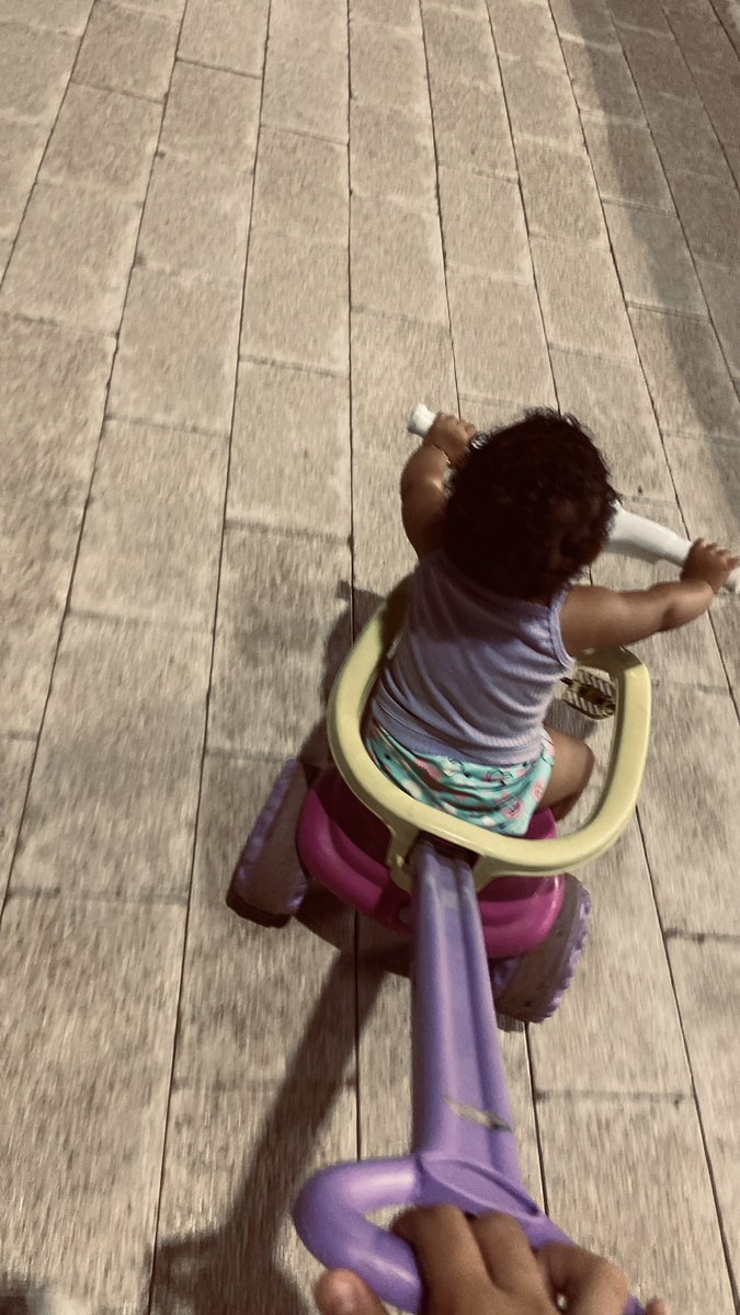 bruninha 🏄‍♂️ tweet media