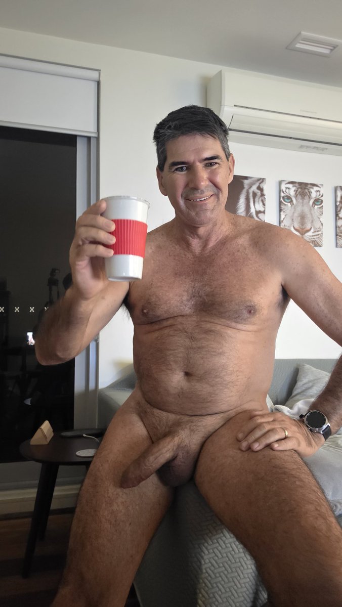 NakedDownunder tweet media