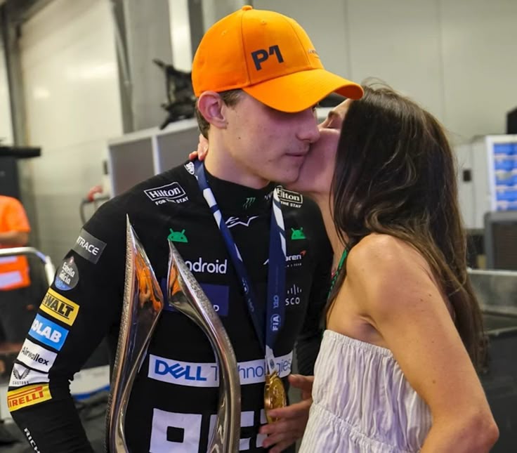 к с е н я ⁸¹ tweet media