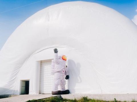 devonlowe's tweet photo. The site near Austin known as Proto-Town is attracting robotics and energy firms whose members work and live in trailer parks on the more than thousand-acre campus. https://t.co/sLhQ4GwEvd https://t.co/Cfk87qWeyD
