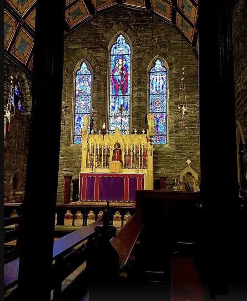 The right wing elite is hungry for high church aesthetics with conservative theology. 

Protestants should not neglect this opportunity. Feed the hungry.
