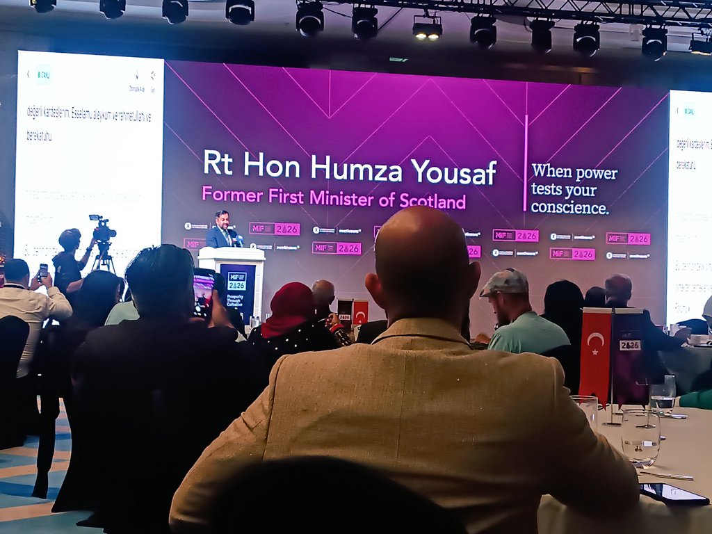 Esra Selvan tweet media
