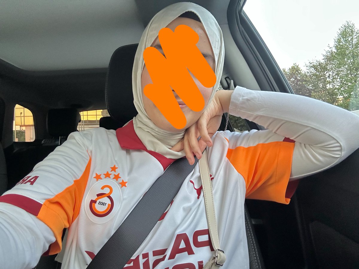 moon🌙 tweet media