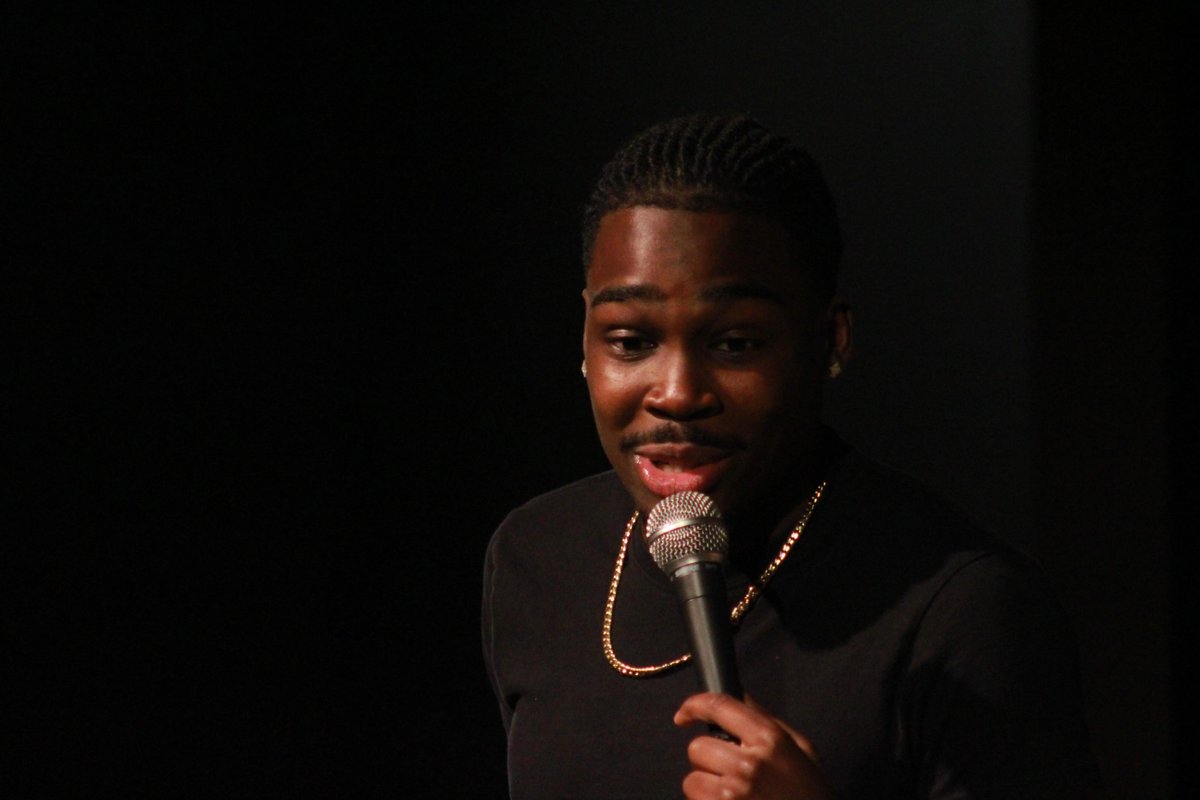 ImprovHouston's tweet photo. #Houston! @kamsoofunny has had an amazing packed out weekend at our club! Catch him TONIGHT for his last show of the weekend, get tickets with the link in our bio. Last night's show featured  @imseanmadden and @jarriknows! 📸 @chickenjoe_clark https://t.co/7twU3fxOjE