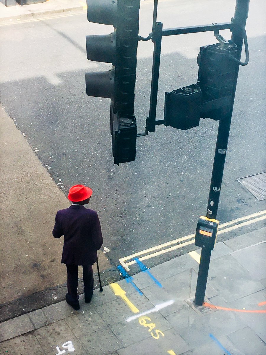 CreativeWisdom_'s tweet image. Maida Vale, London #streetphotography #London #photograph #iphone