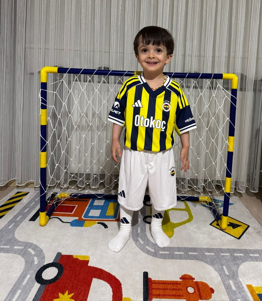 said_bal's tweet photo. Bir Galatasaraylı olarak Galatasaray'ı tebrik ediyorum. Fenerbahçeli torunum Yavuz Selim adına da üzüldüm. https://t.co/bSp14QXCNa