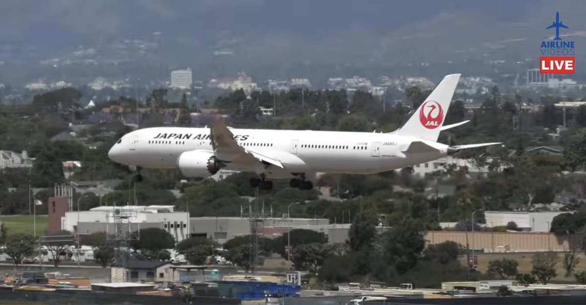 airlinevideos's tweet image. We’ve got you covered ALL afternoon with amazing LAX action! ✈️✈️ Tune in now for up-close sights and booming sounds! 
#aviation #airport #losangeles 

🔴LIVE LOS ANGELES (LAX) AIRPORT ACTION! (April 26th, 2026) youtube.com/live/xy0uuQvKs… via @YouTube