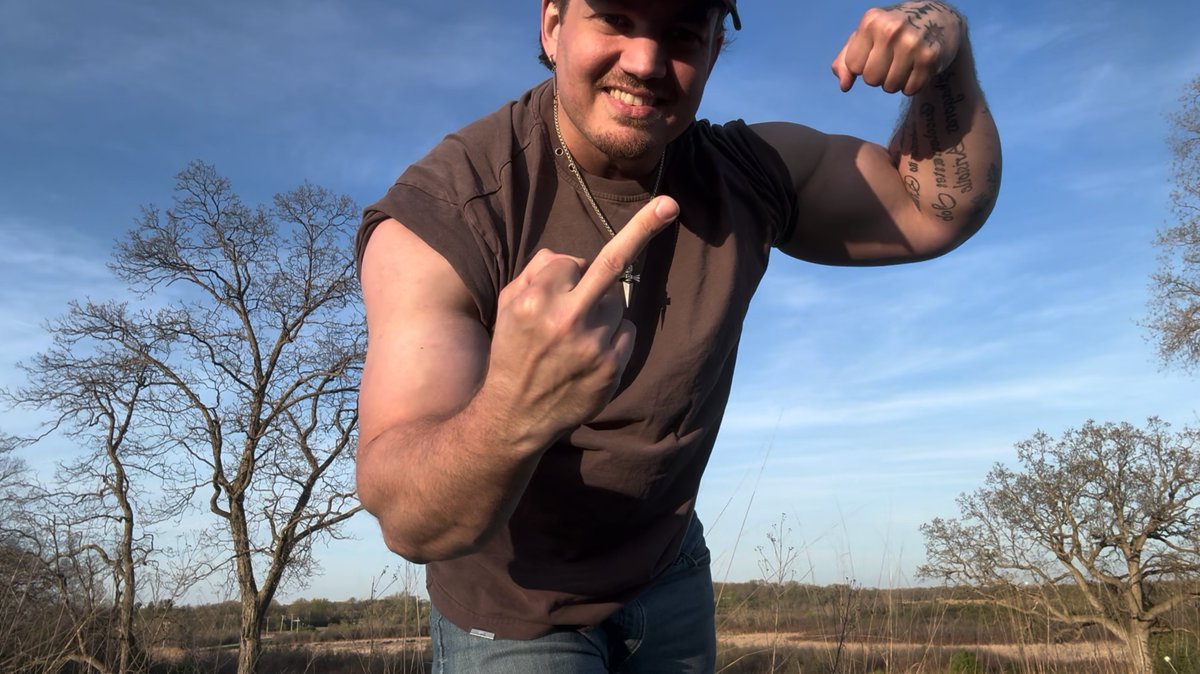 Master Ultimate God tweet media