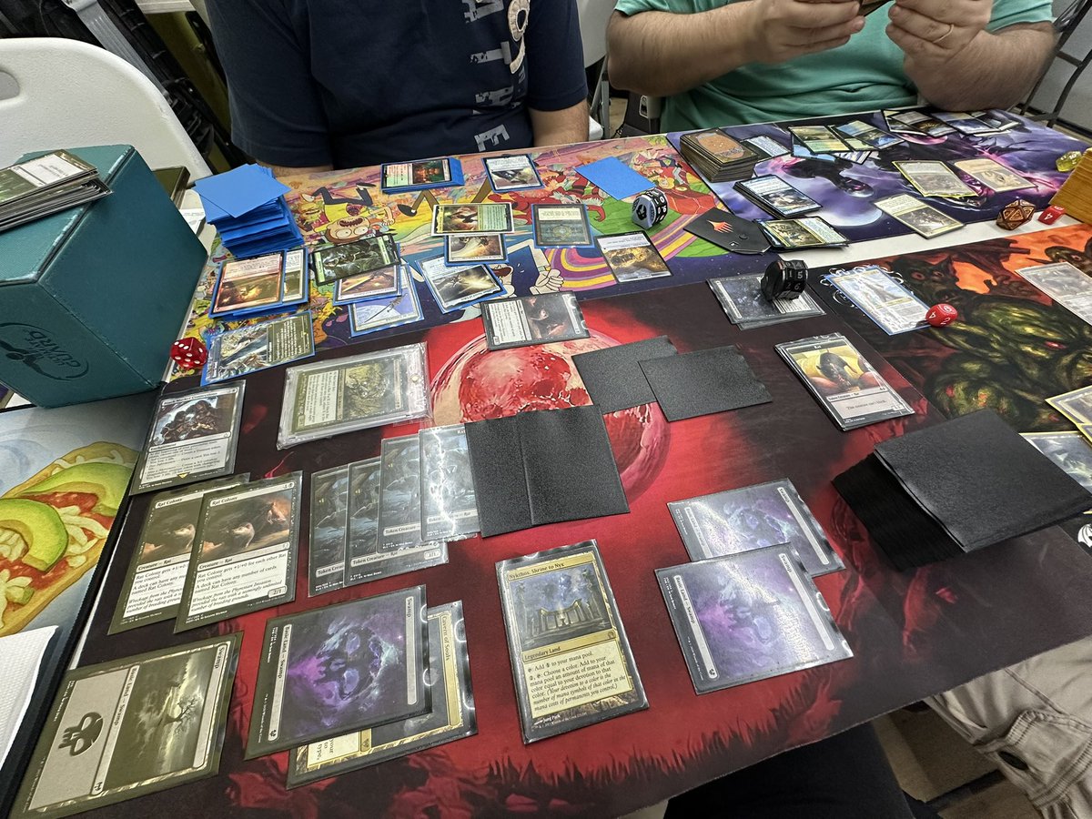shivananhell's tweet photo. Testeando mi Deck de ratas 🐀 en multijugador tiene buen potencial ya que en la liga tribal 1vs1 quede en 10de cimo lugar creo que me aventuraré al torneo 🏟️ regional de mi tienda con este🫣 https://t.co/WdV1I6hZ3q