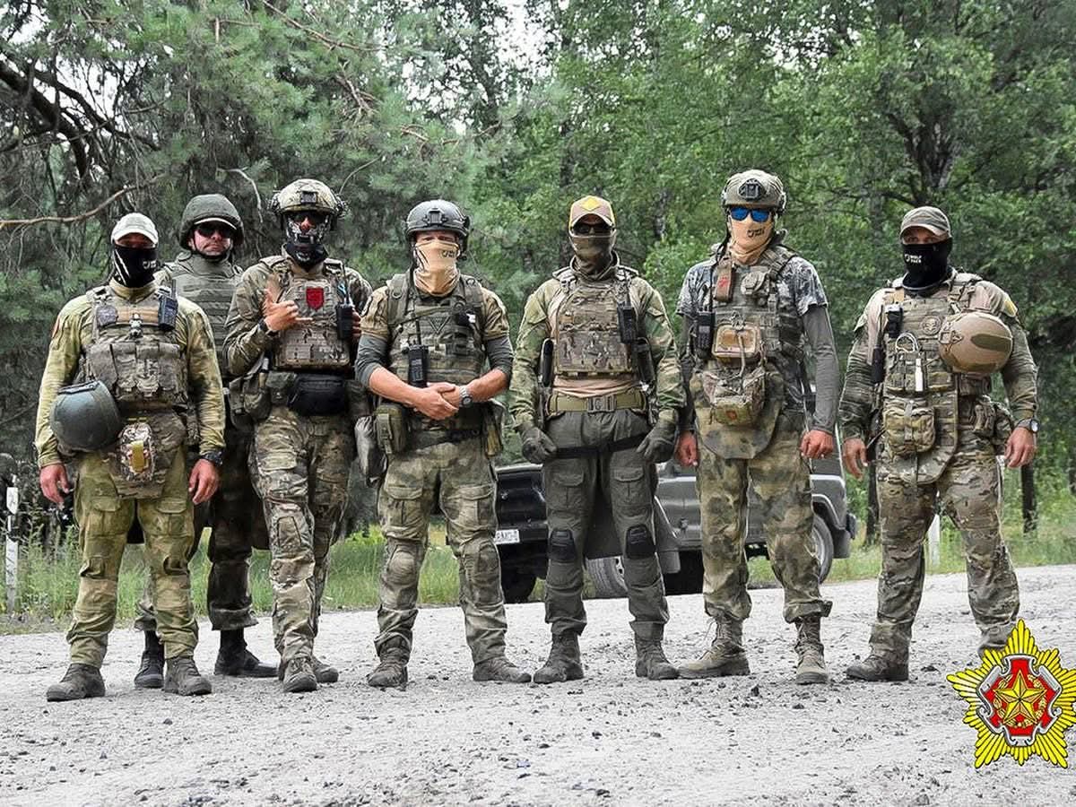 cecild84's tweet photo. 🇷🇺 🇲🇱 Here’s the thing...
Concerning what’s happening in Mali, many people are asking, “Where is Russia?” Others are saying, “Burkina Faso and Niger should help Mali.”

Now, here’s the thing...
According to Russian army sources, Africa Corps, a branch of the Russian army carrying out operations in Africa, have massively participated in repelling the attacks alongside the Malian army. The same sources stated that between 10,000 and 12,000 armed men from Tuareg terrorist group , supported by Algeria and other  terrorist groups active in the region, carried out yesterday’s attacks. In addition, the source said that  the attacks were planned and coordinated by Western  intelligence and Ukranian soldiers participated in the attacks. So, imagine the Malian army being alone facing 12K armed men who are supported by Western intelligence!!!

According to the Russian army, the plan was to take down General Assimi Goïta by attacking and controlling strategic locations, including the main military bases as well as the presidential palace; the same scenario that was used to remove the Syrian president. 

Africa Corps stated that it helped foil the plan and that over 1,000 terrorists were neutralized in the different cities that were attacked.

Regarding help from Burkina Faso and Niger, the AES has a military force called the AES Unified Force. It is headquartered in Niger. Reportedly, the force is in Kidal city alongside the Malian army. Kidal one of the cities attacked. It's the stronghold of the Tuareg population in Mali. The AES force initially consisted of 5,000 men; it was recently increased to 15,000.

In fact, the Malian army is very powerful. It is ranked 2nd in West Africa and 17th in Africa. However, every army suffers setbacks at times, especially if there is complicity.

In any case, there is no need to worry too much because the road to total independence and freedom is usually like this: setbacks that make things seem impossible until victory is achieved. 

Long live Mali ✊️
Long live AES ✊️

#Mali
#AES 
#Sahel 
#Russia