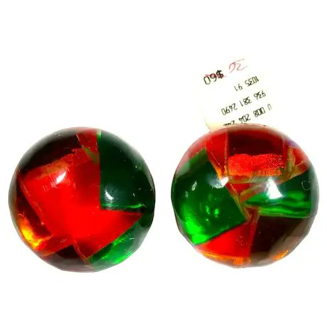 ClarasJewelry's tweet image. Large Bold Domed Red Orange Green Lucite Clip On Earrings
#rubylane #vintage #retro #earrings #lucite #vintagejewelry #giftideas #glam #fashionista #jewelryaddict #vintagebeginshere #treasures 
rubylane.com/item/136230-E1…