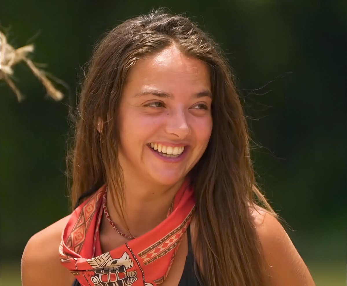 #survivorGR 
ενταξει παιδια, εδω που τα λεμε Μαντισα Σηφακης εχουν ενα χαζομπιφ! την ψηφισε και δεν εβρισκε καλυτερη δικαιολογια! ειπε οτι του ηρθε στο μυαλο! απο κει και περα λεει διαφορα για να το σωσει αλλα δεν 😂 τι να πει κι αυτος, δεν ψηφιζω την νεα αδελφη μου? θα τα βρουν