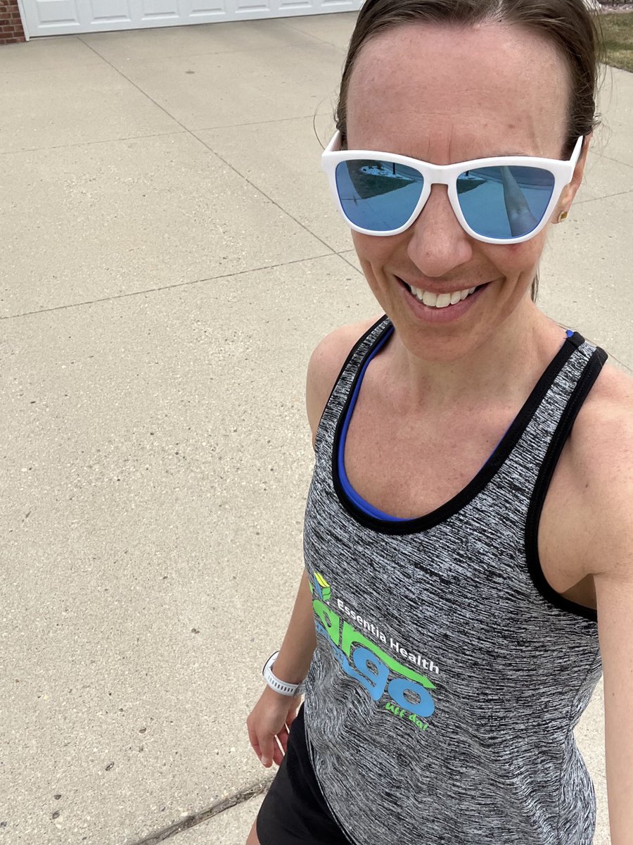LindsayIRL's tweet image. Does everyone consider Sunday the first workout day of the week or the last?

I typically start my weekly mileage tracking on Sundays - today was a good start to the week!

#marathontraining #running #workout #wellness #fitness #healthyhabits #gratitude
