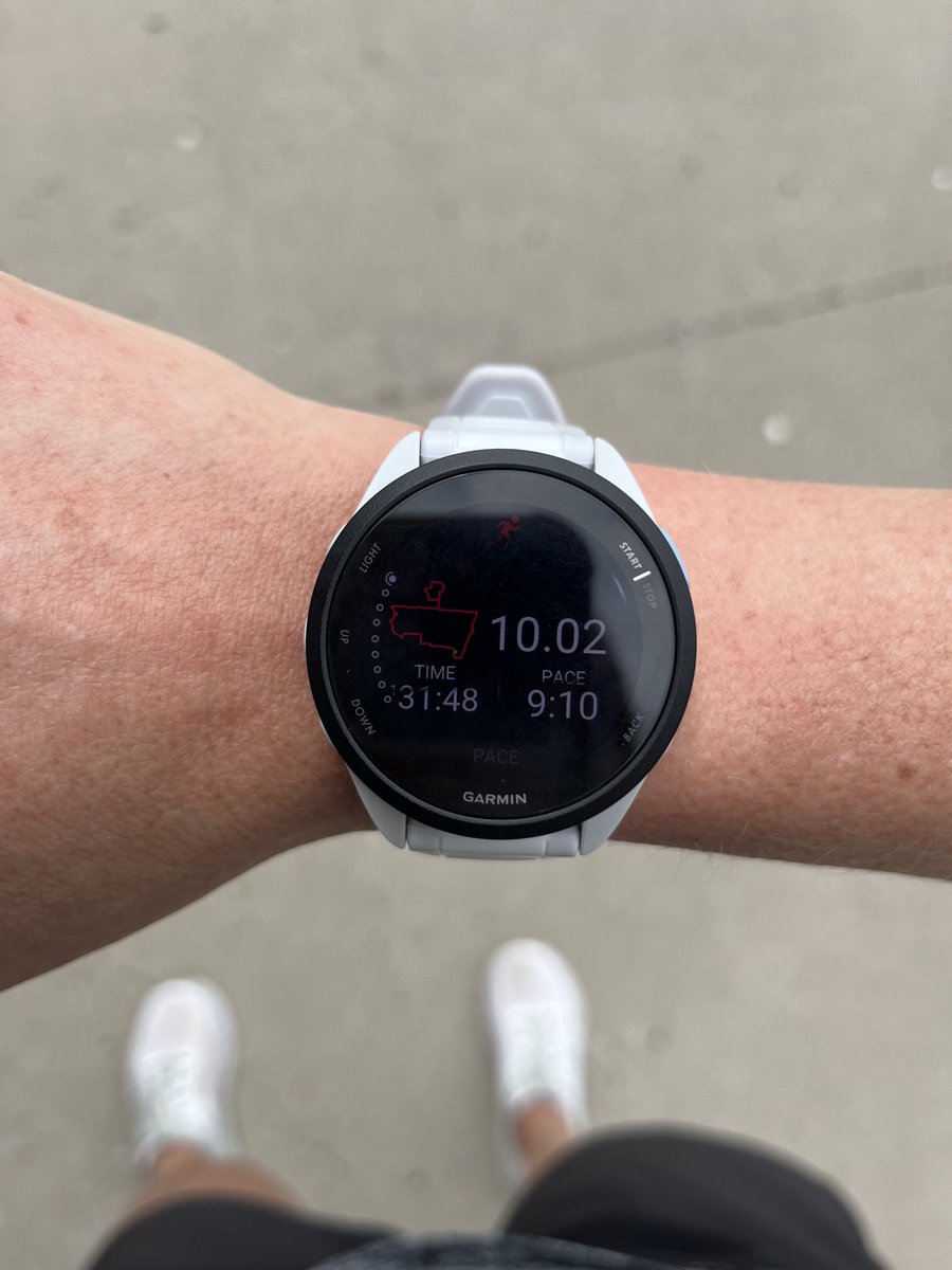 LindsayIRL's tweet image. Does everyone consider Sunday the first workout day of the week or the last?

I typically start my weekly mileage tracking on Sundays - today was a good start to the week!

#marathontraining #running #workout #wellness #fitness #healthyhabits #gratitude
