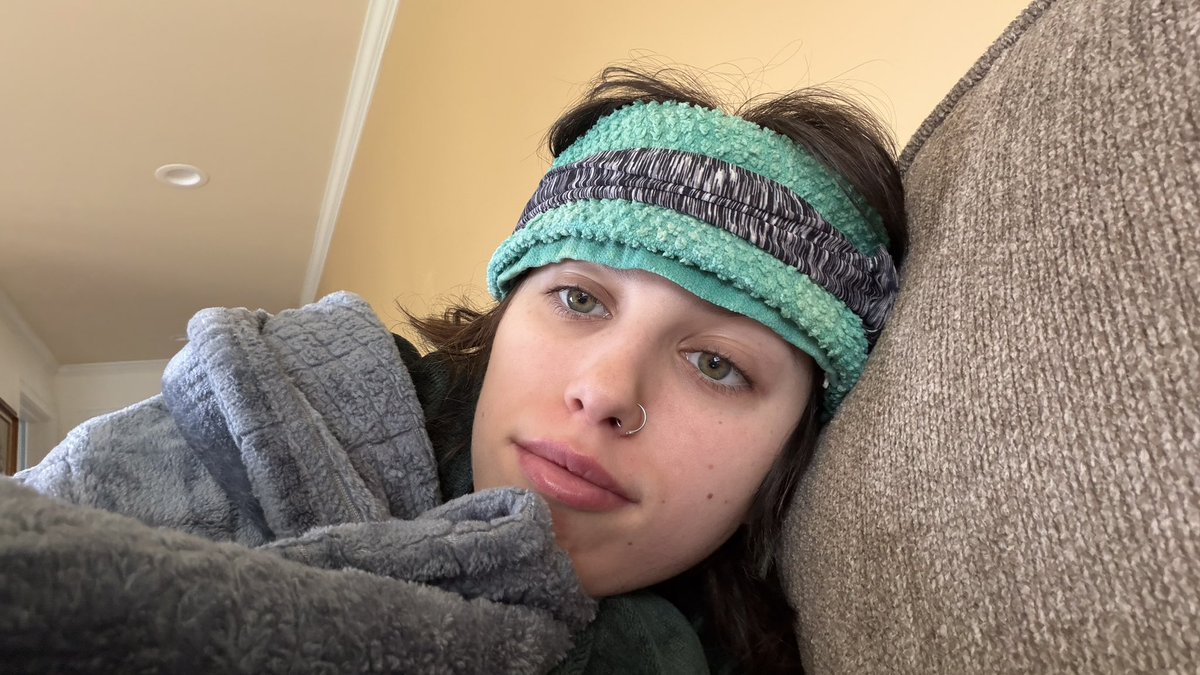 andy • • tweet media