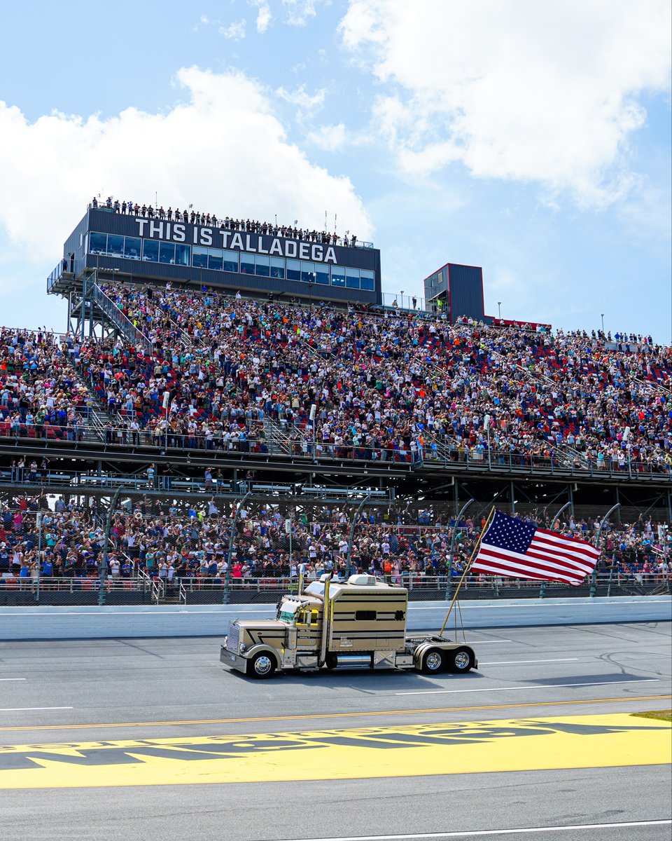 NASCAR's tweet photo. A @TALLADEGA tradition! 🇺🇸 https://t.co/tQcRXNAcOJ