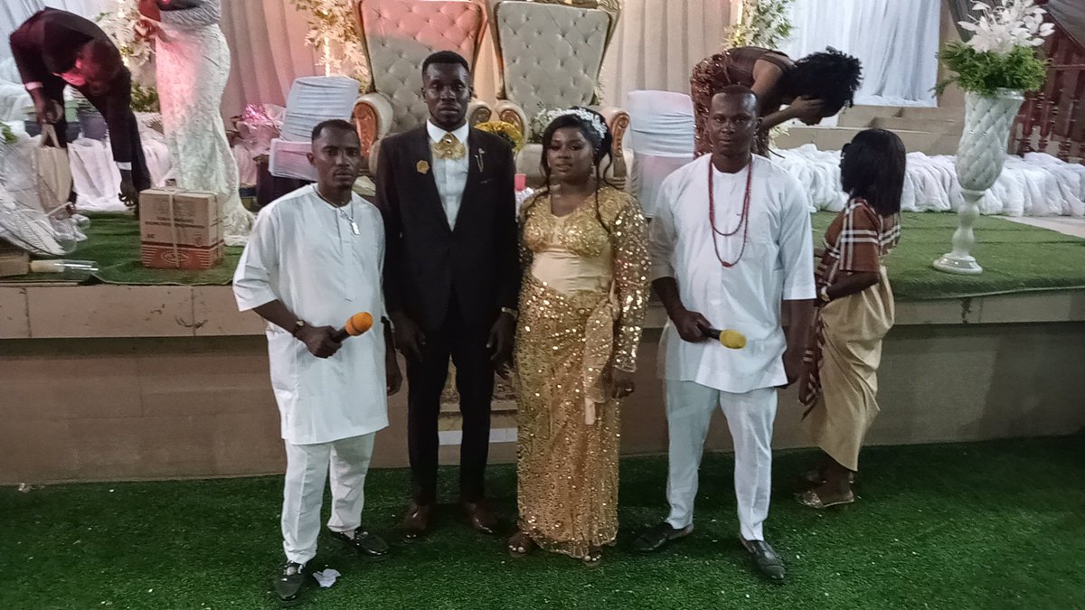 ascetic_mc's tweet photo. Successful wedding 💍 ceremony anchored by me https://t.co/Enif2upPOx