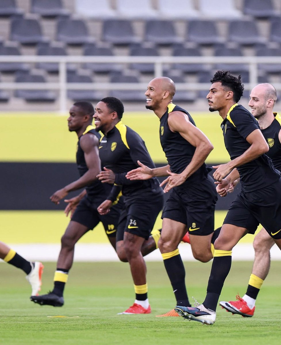 ITTI MANIA - اتي مانيا tweet media
